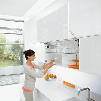 Подъемный механизм AVENTOS HL с амортизатором BLUMOTION