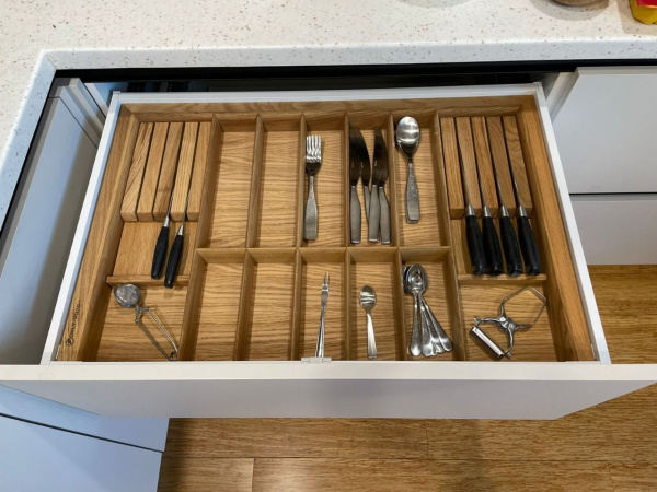 Лоток TETRIS V1 в ящик Blum TANDEMBOX дуб в базу 800