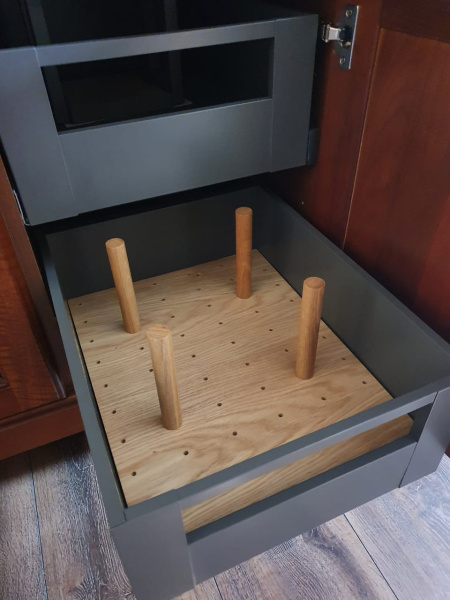 Лоток TETRIS с цилиндр. разделит. в высокий ящик LEGRABOX 1200