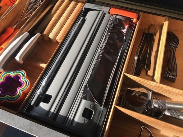 Лоток TETRIS V2 с держ. ножей в ящик Blum LEGRABOX дуб в базу 900