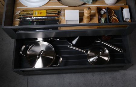 Панель BLACKWOOD LINE в высокий ящик LEGRABOX черный в базу 600