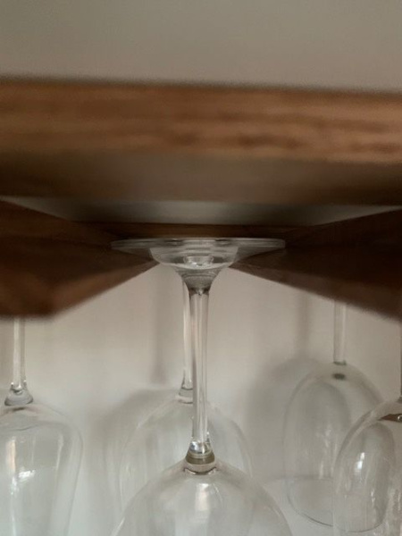 WINE держатель бокалов, крепление под корпусом/полкой на ширину 600