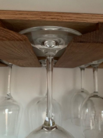 WINE держатель бокалов, крепление под корпусом/полкой на ширину 900