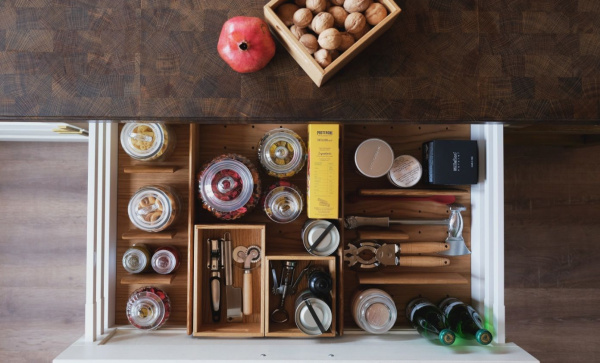 Лоток TETRIS V2 в высокий ящик Blum LEGRABOX дуб в базу 600
